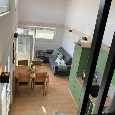 Tinyhouse Wald 別荘 *